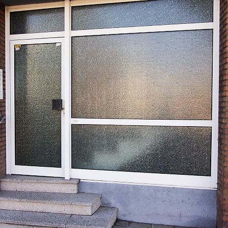 25 Qm Ferienwohnung Neuss Furth Exterior photo